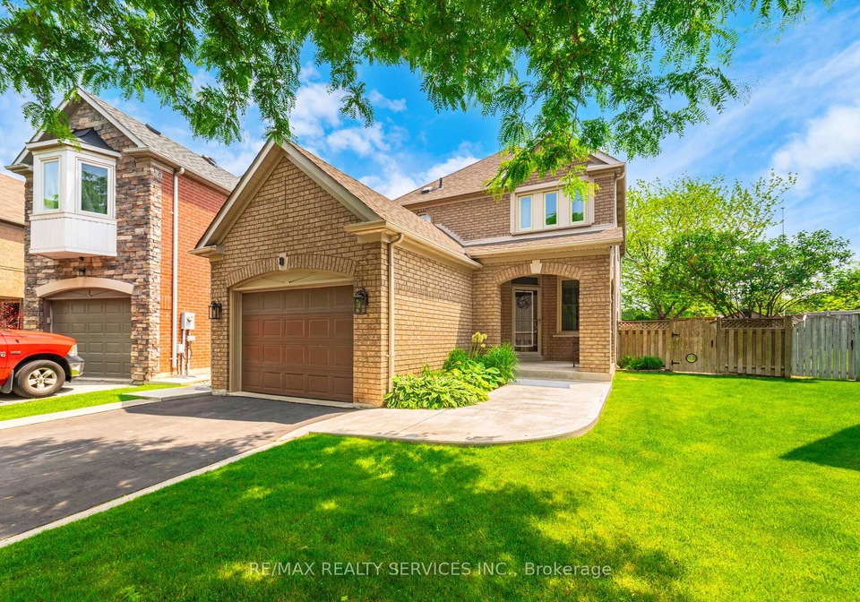 8-inwood-place-brampton-ontario-w12587412
