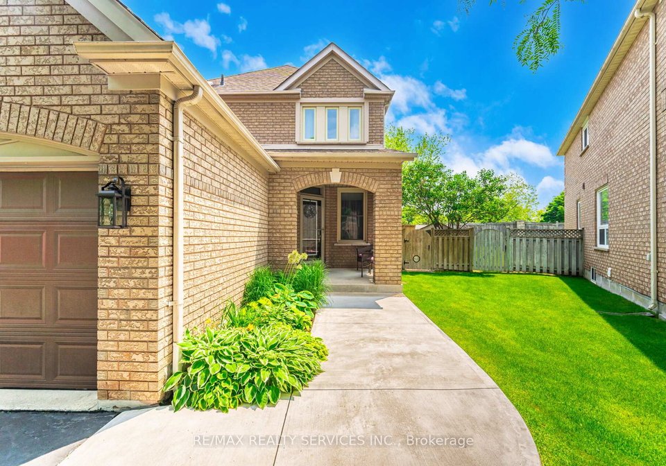 8-inwood-place-brampton-ontario-w12587412