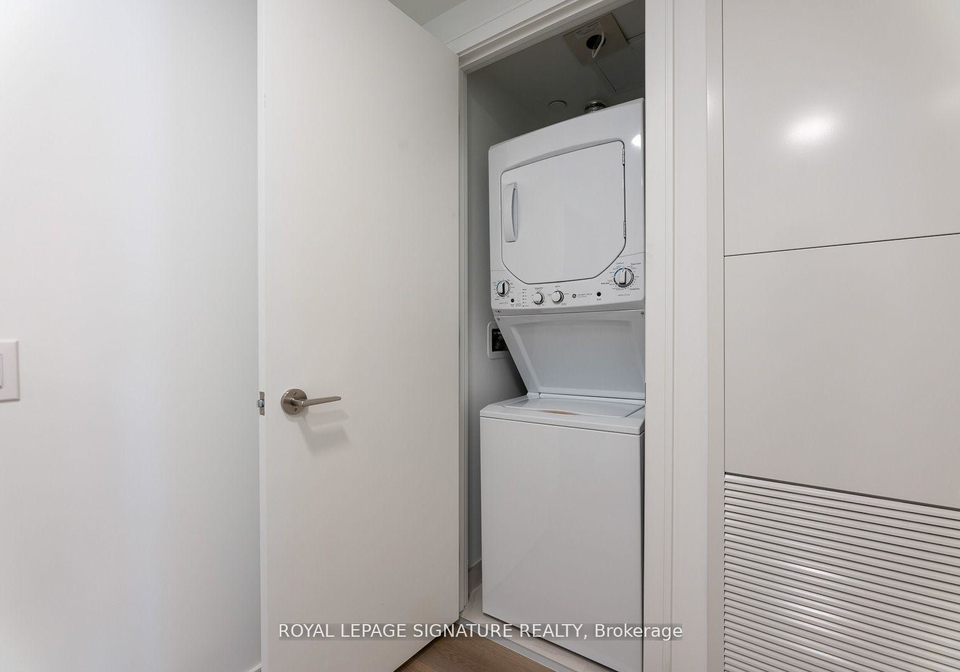86-dundas-street-w-mississauga-ontario-w12587458