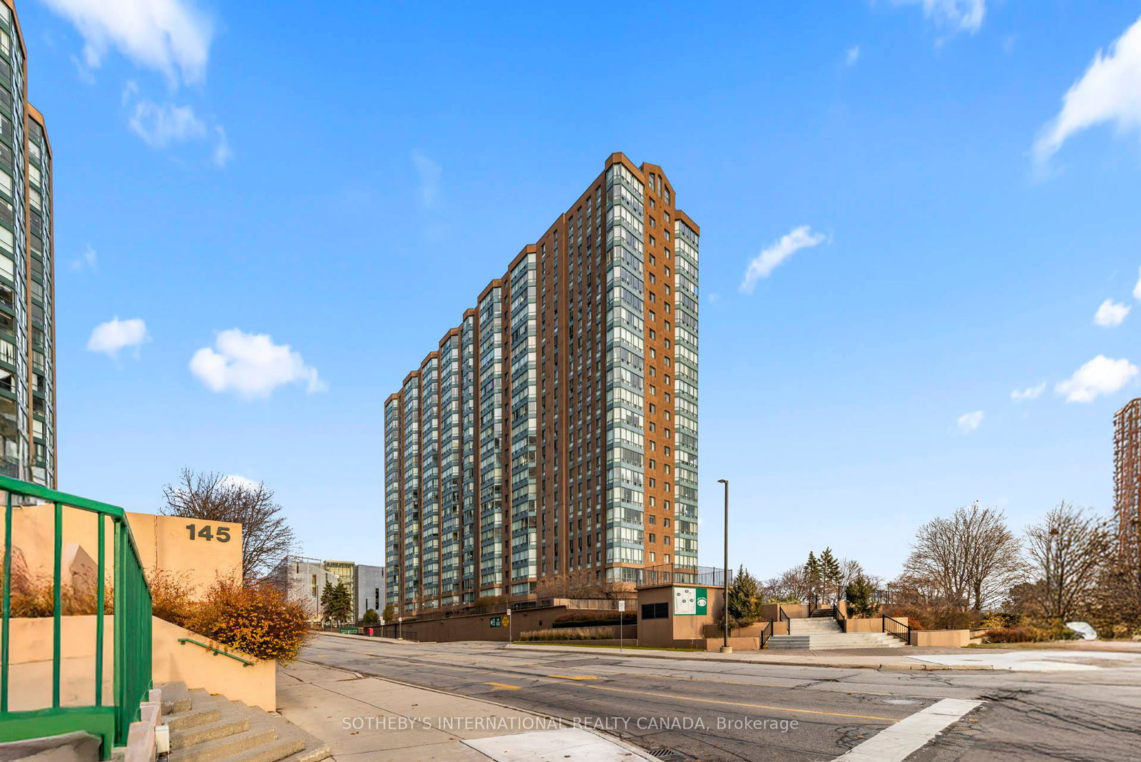 115-hillcrest-avenue-mississauga-ontario-w12587764
