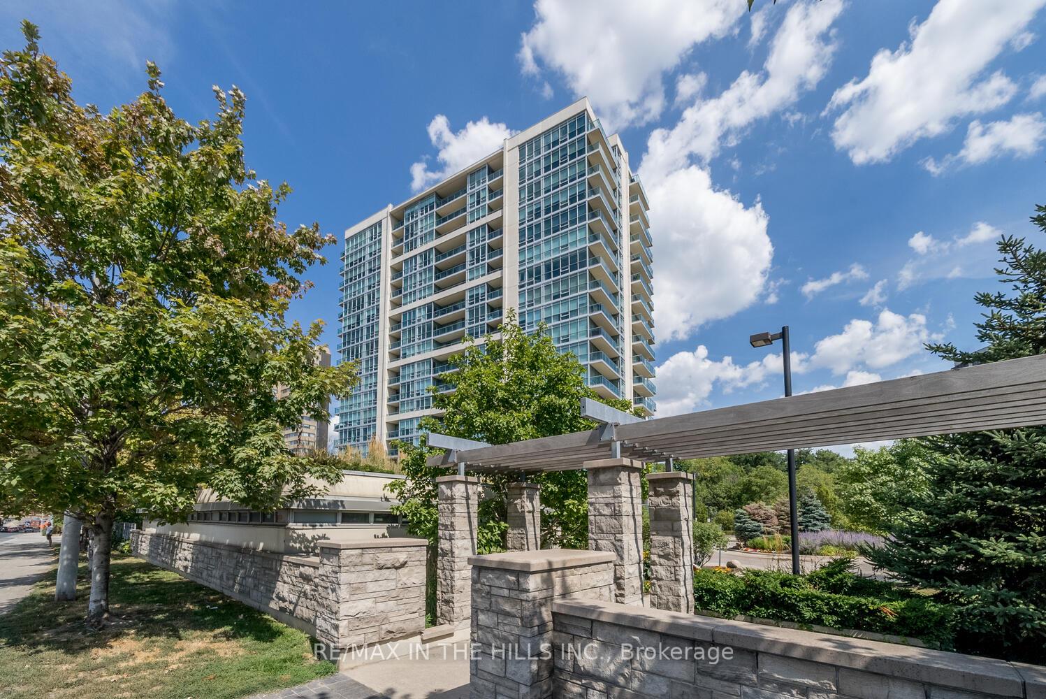 1055-southdown-road-mississauga-ontario-w12588008