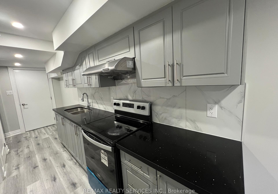 97-cobriza-crescent-se-brampton-ontario-w12588022