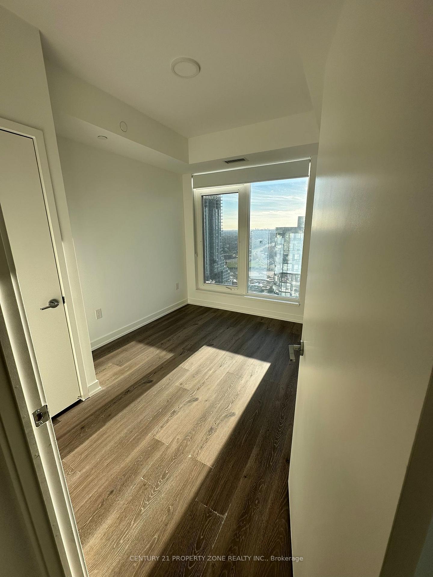 395-square-one-drive-mississauga-ontario-w12588144