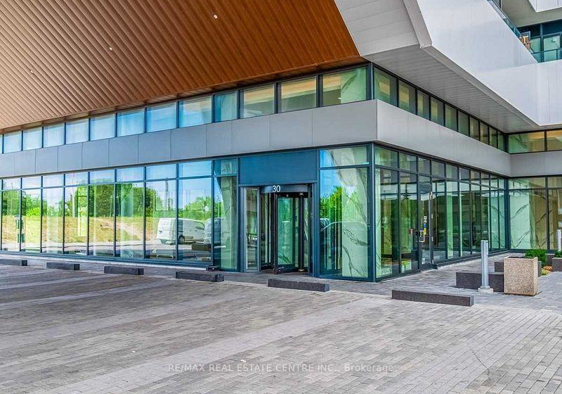 30-shore-breeze-drive-etobicoke-ontario-w12588212