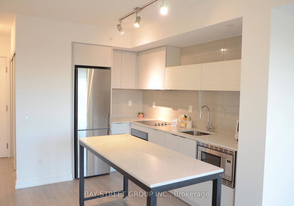 20-thomas-riley-road-etobicoke-ontario-w12588422