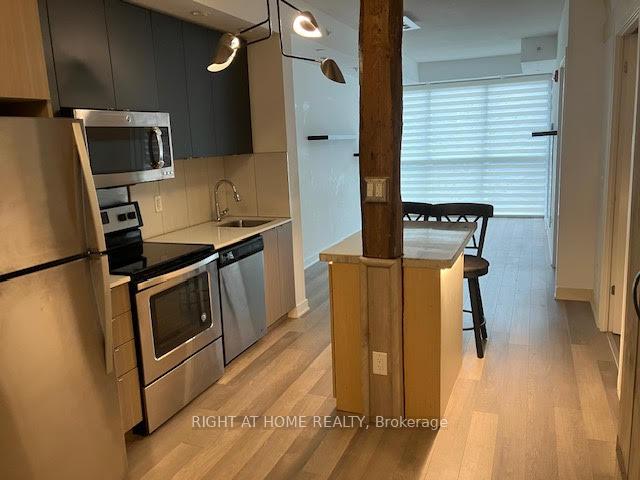 5240-dundas-street-burlington-ontario-w12589562