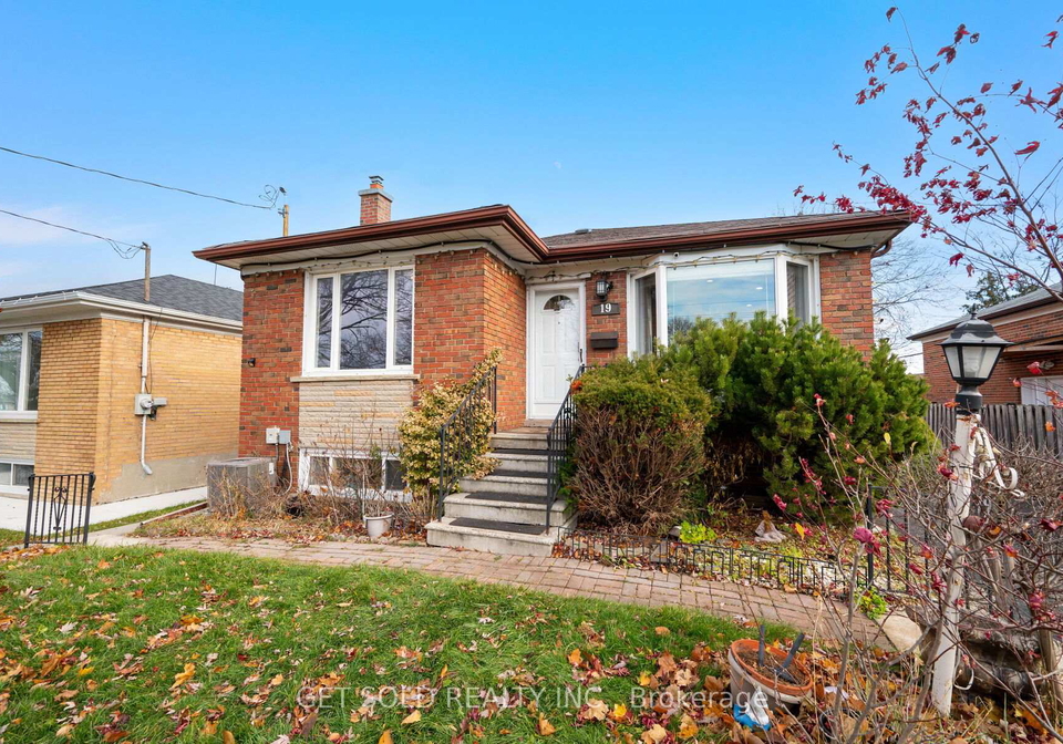 19-ixworth-road-etobicoke-ontario-w12589698