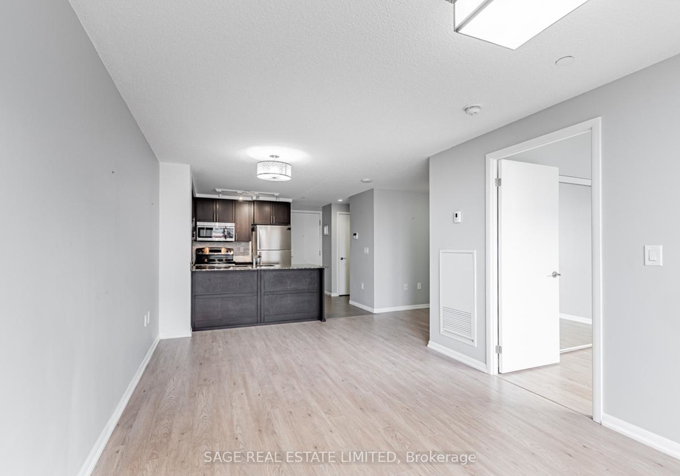 830-lawrence-avenue-w-north-york-ontario-w12589996