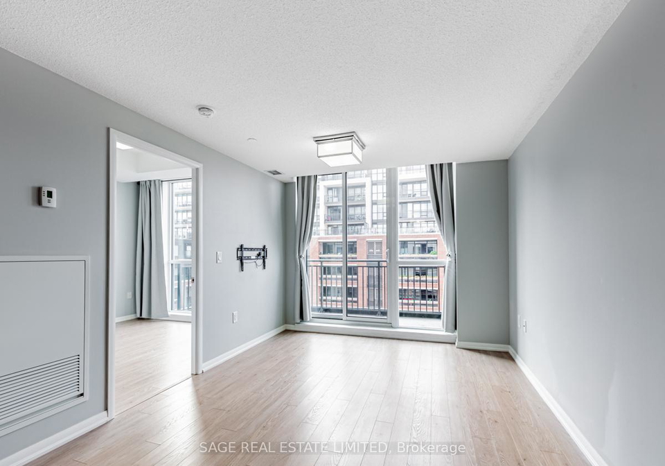 830-lawrence-avenue-w-north-york-ontario-w12589996