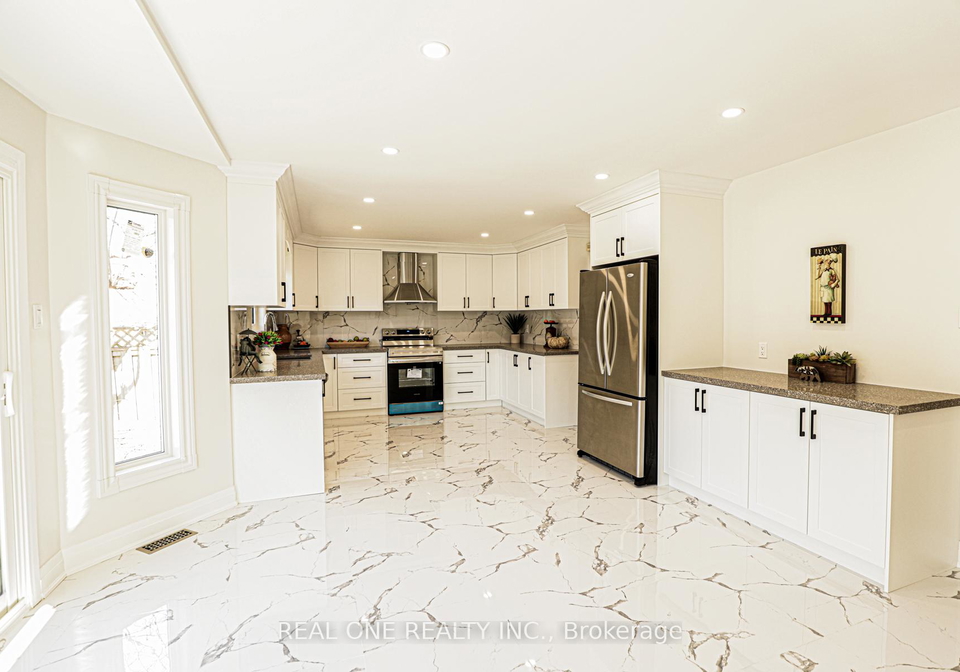 621-winterton-way-mississauga-ontario-w12590252