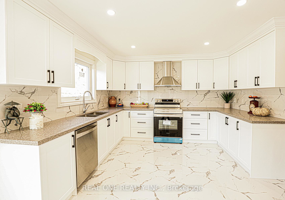 621-winterton-way-mississauga-ontario-w12590252