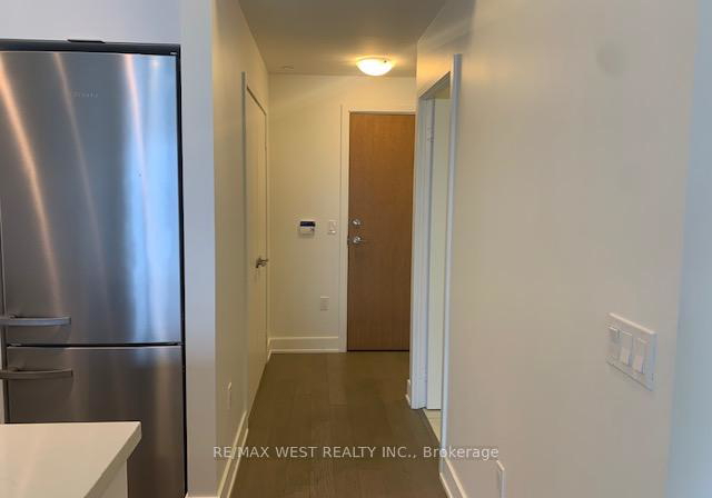 20-shore-breeze-drive-etobicoke-ontario-w12590362