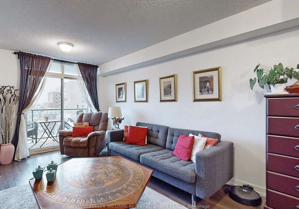 816-lansdowne-avenue-toronto-ontario-w12590616