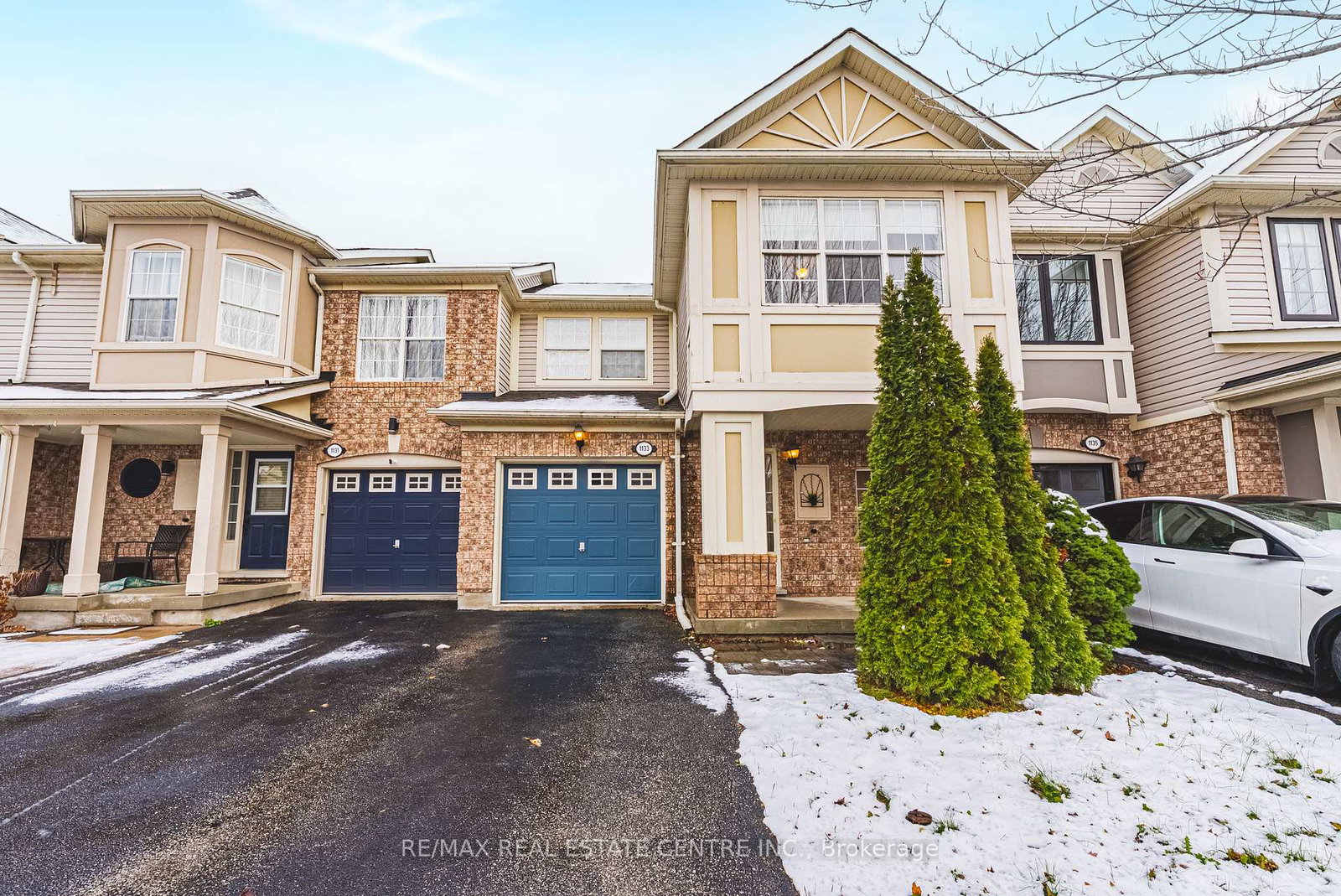 1133-barclay-circle-milton-ontario-w12590822