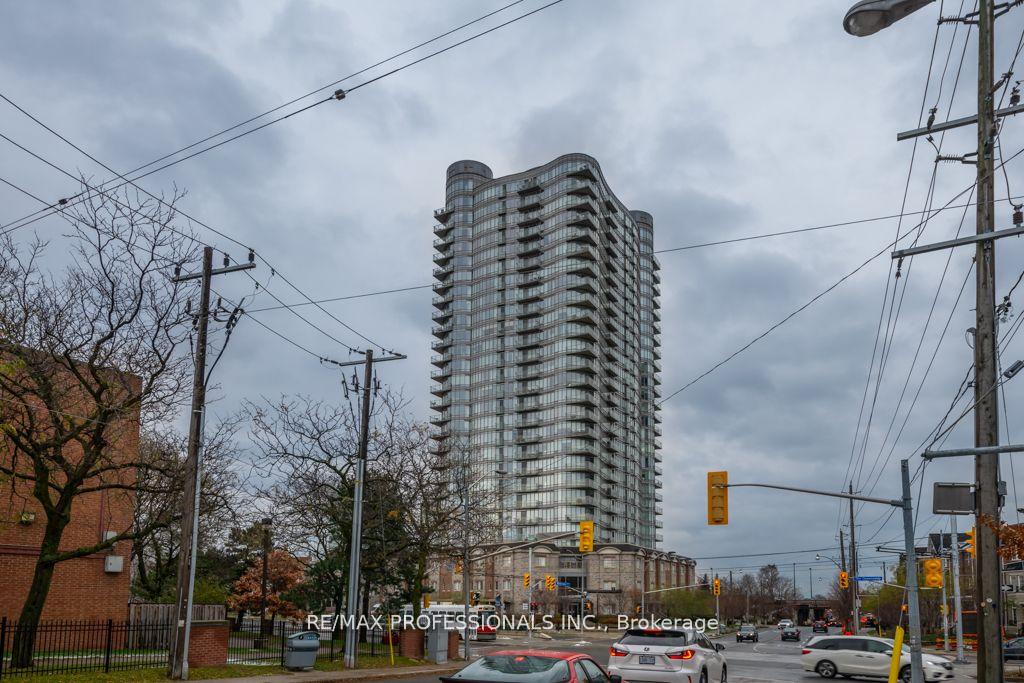 15-windermere-avenue-toronto-ontario-w12591254