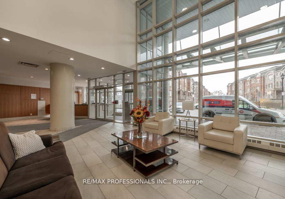 15-windermere-avenue-toronto-ontario-w12591254