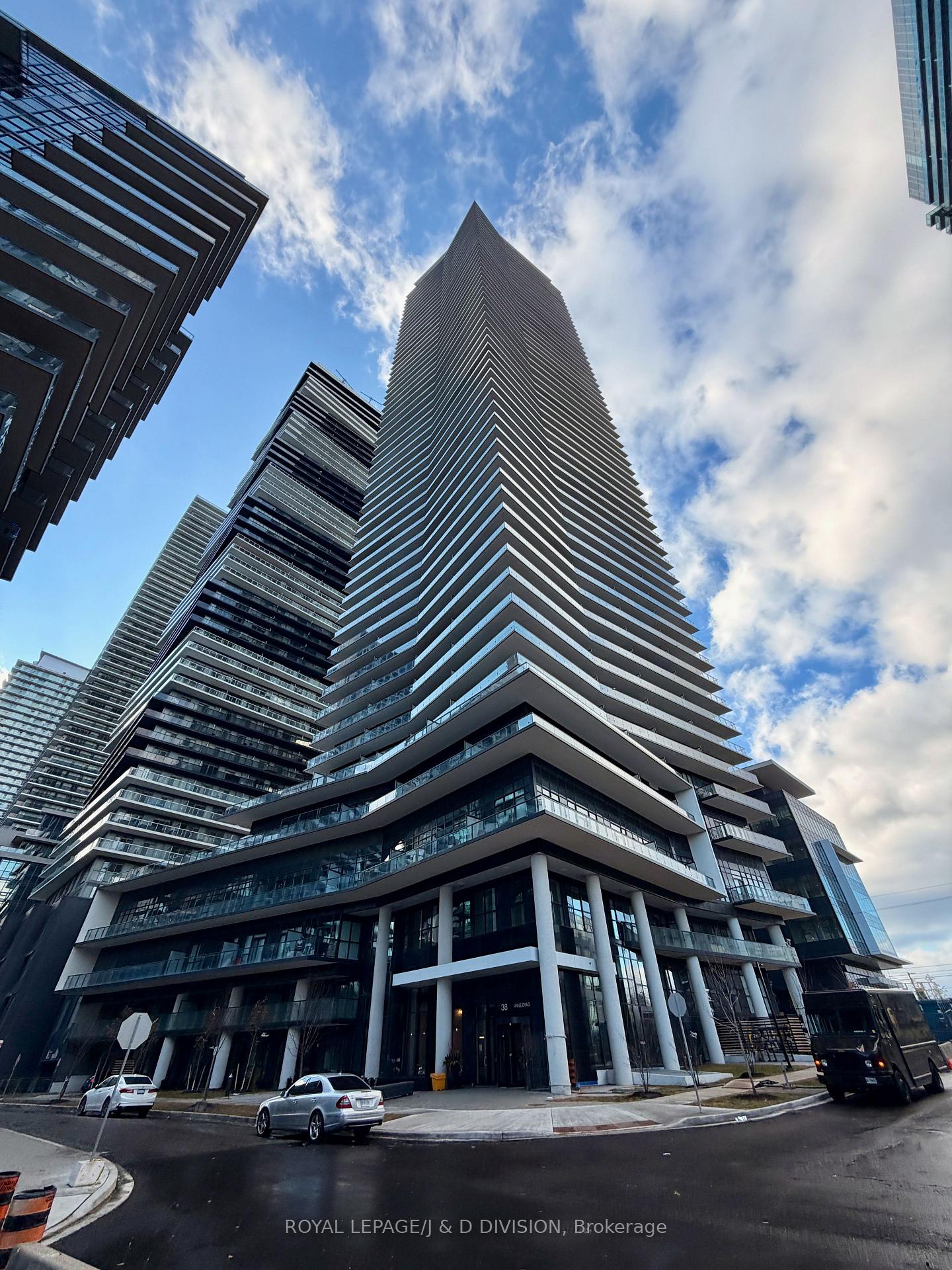 38-annie-craig-drive-etobicoke-ontario-w12591348