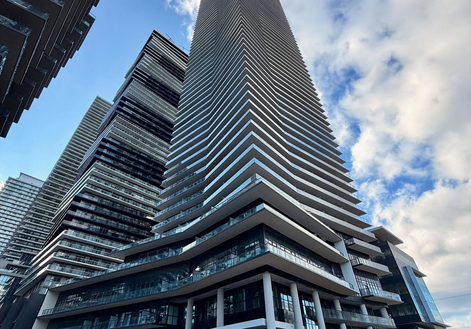 38-annie-craig-drive-etobicoke-ontario-w12591348