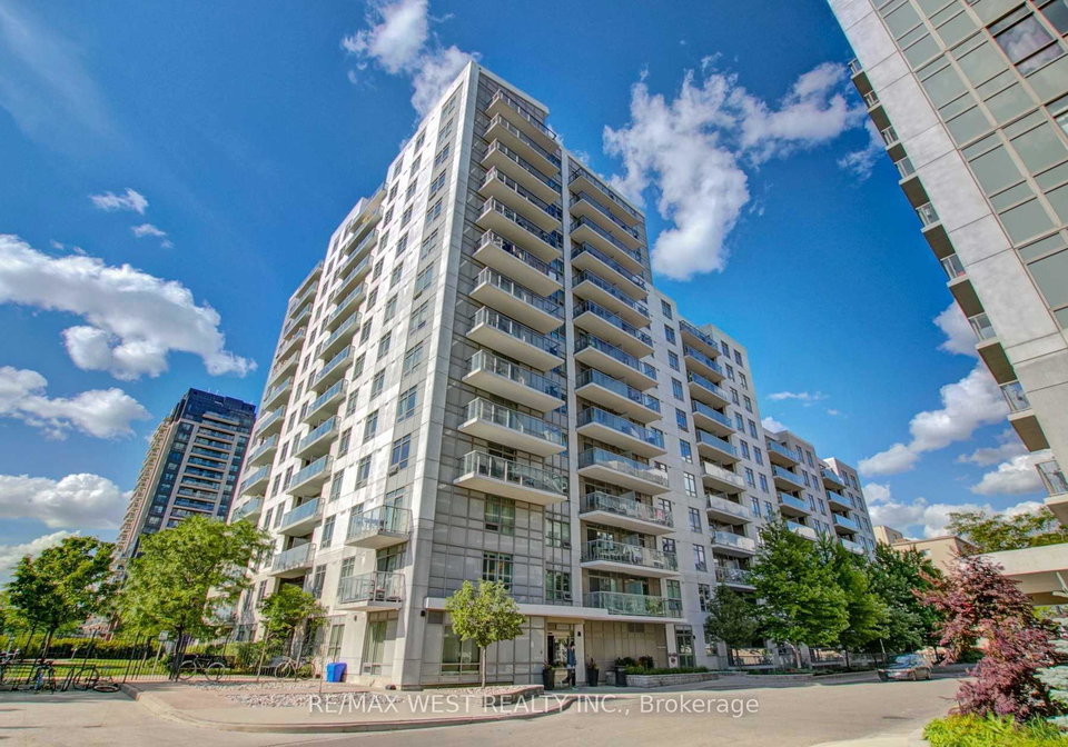 816-lansdowne-avenue-toronto-ontario-w12591898