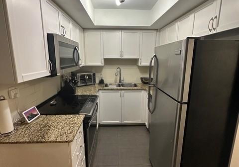 816-lansdowne-avenue-toronto-ontario-w12591898