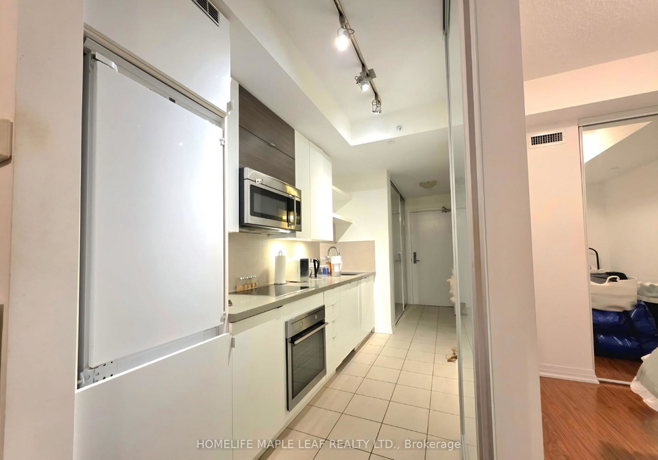 60-annie-craig-drive-etobicoke-ontario-w12592108