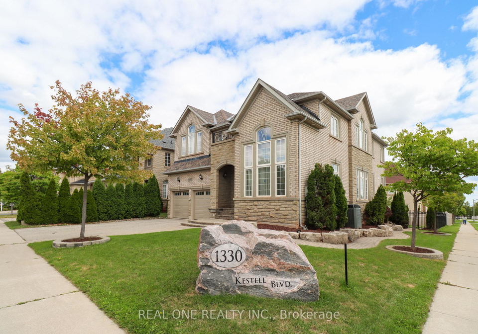 1330-kestell-boulevard-oakville-ontario-w12592928
