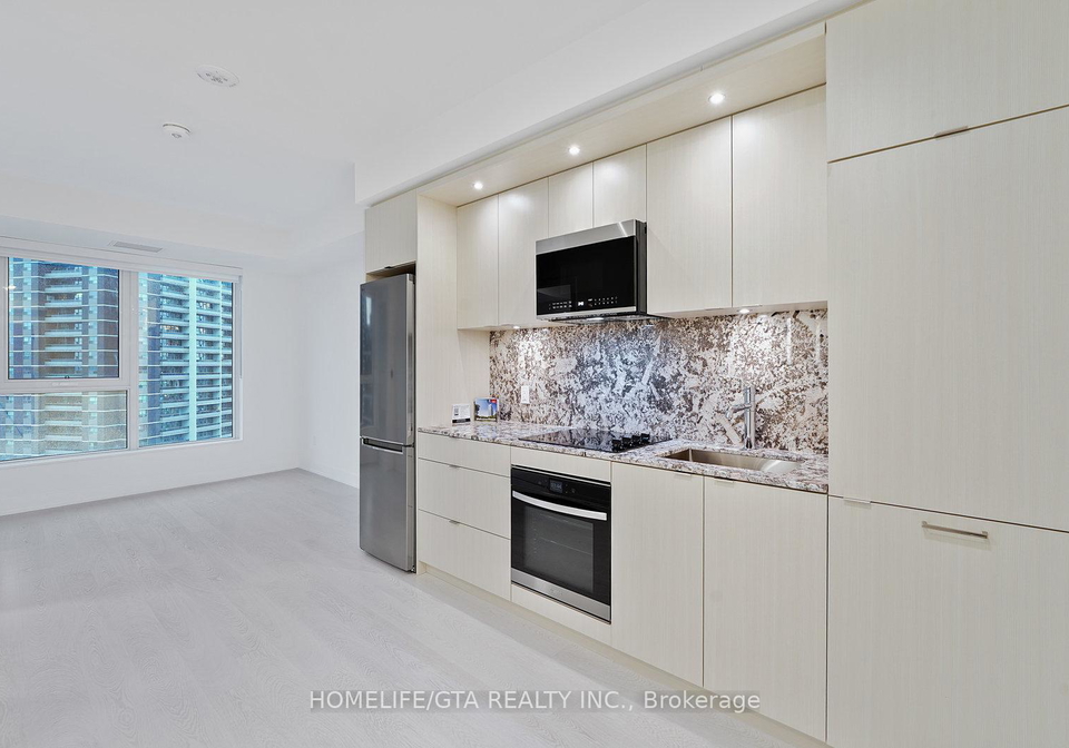 60-central-park-roadway-etobicoke-ontario-w12593054