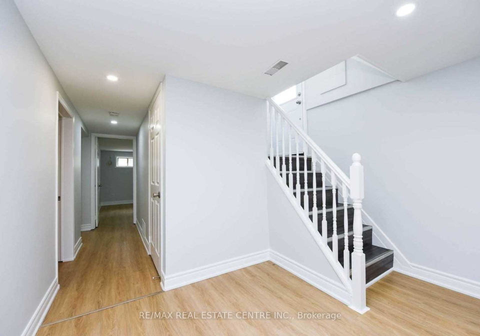 19-alderbury-crescent-brampton-ontario-w12593416