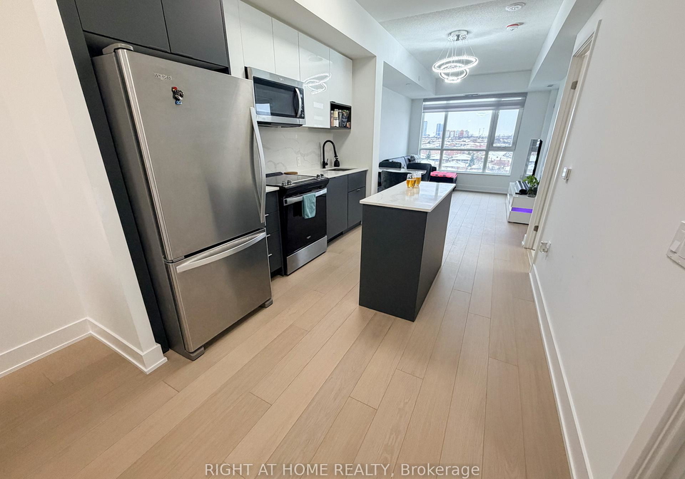 202-burnhamthorpe-road-e-mississauga-ontario-w12593556
