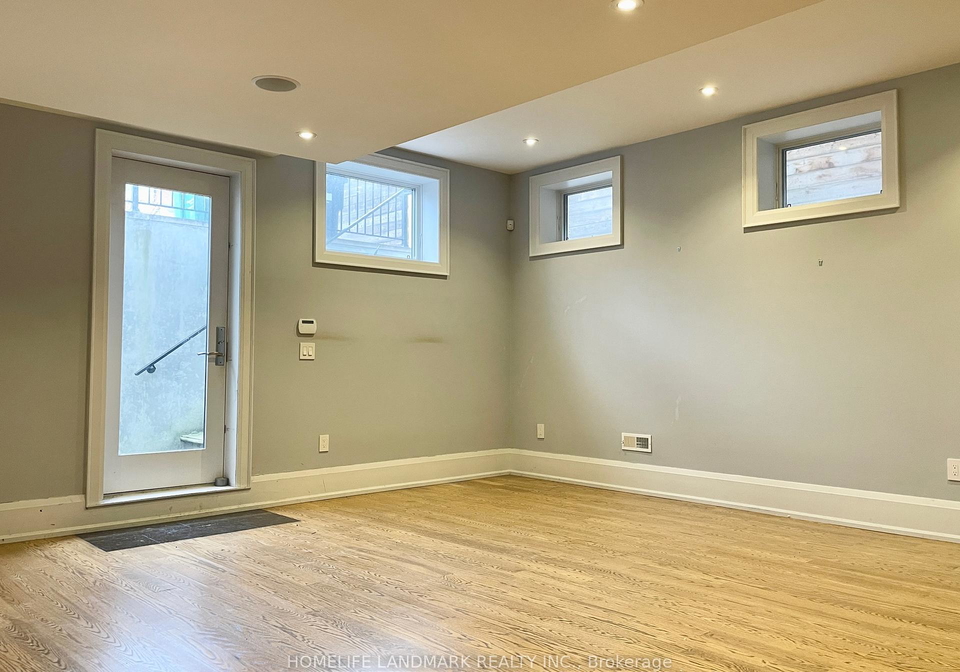 597-montbeck-crescent-mississauga-ontario-w12593636