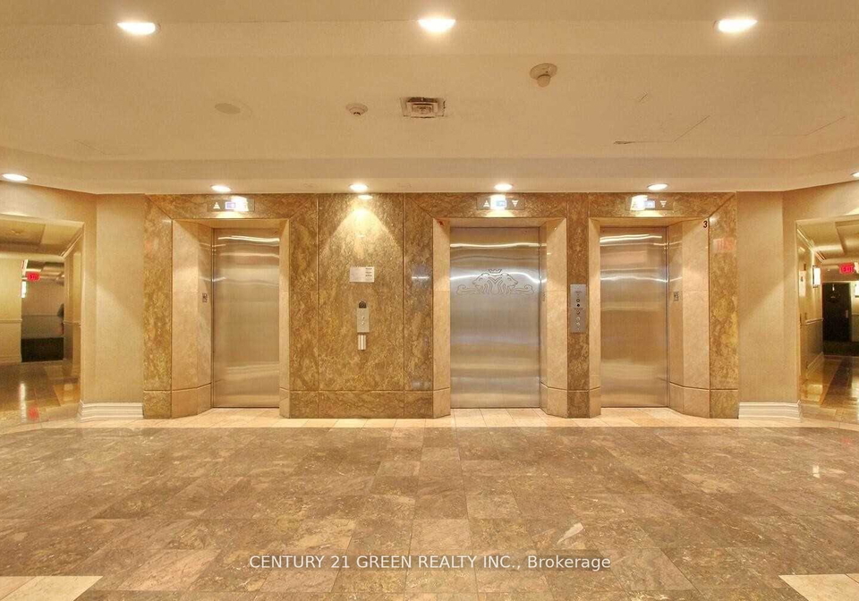 55-kingsbridge-garden-circle-mississauga-ontario-w12594184