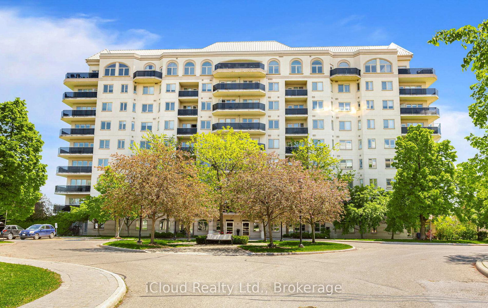 10-dayspring-circle-brampton-ontario-w12594342