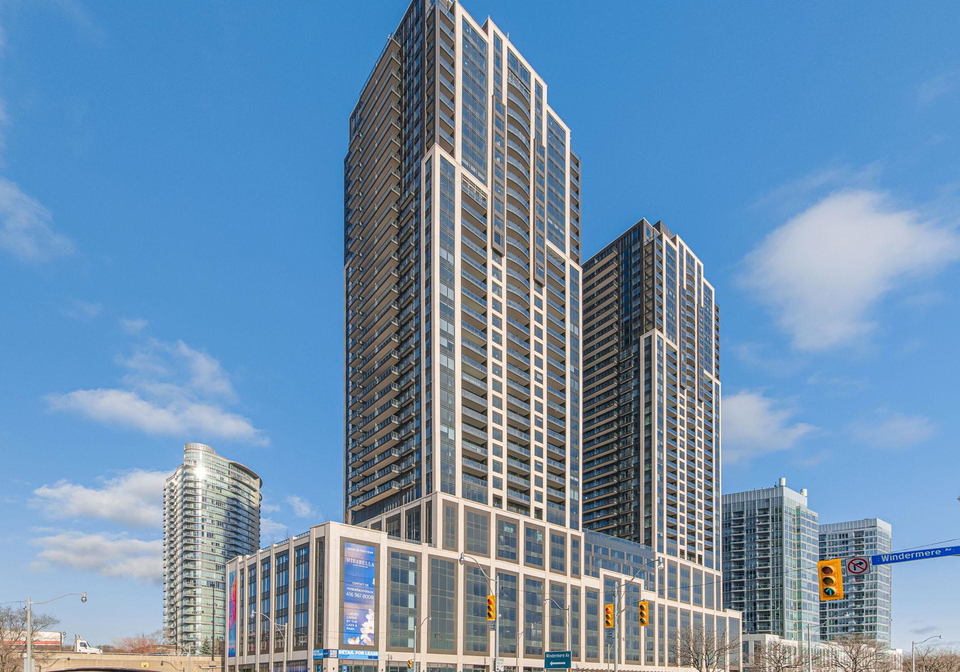 1928-lakeshore-boulevard-w-toronto-ontario-w12594364