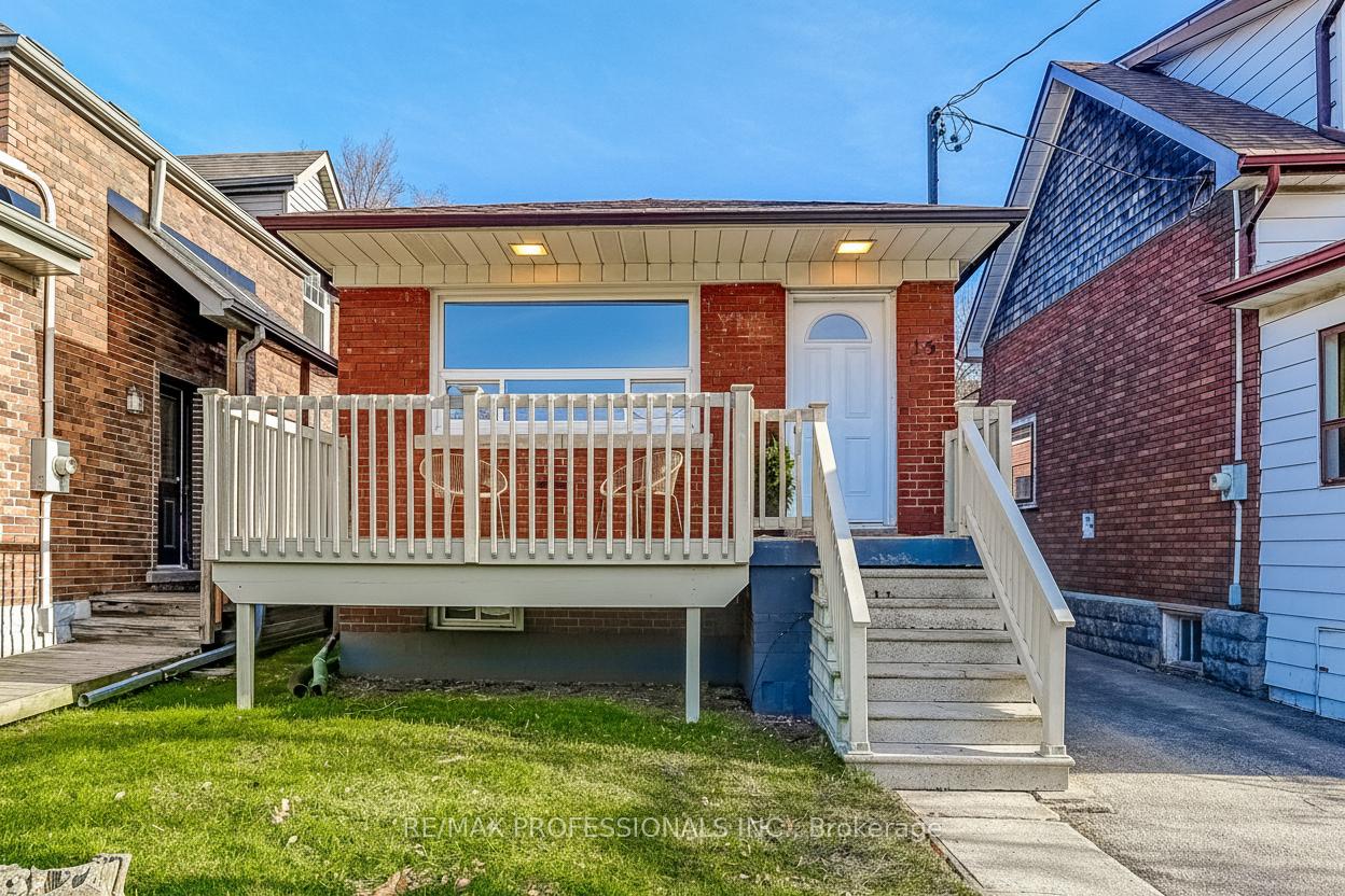 15-fifteenth-street-etobicoke-ontario-w12594692