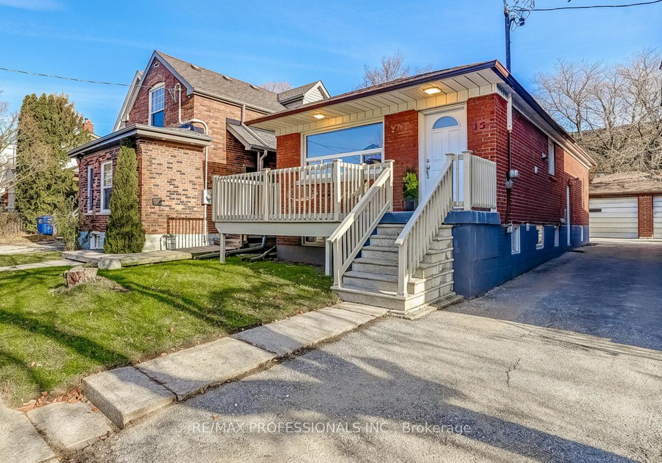 15-fifteenth-street-etobicoke-ontario-w12594692