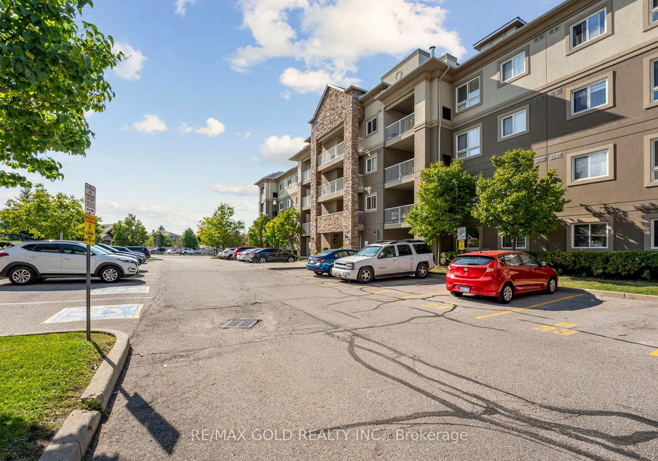 6-dayspring-circle-brampton-ontario-w12594698