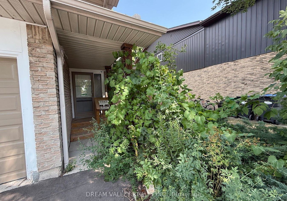 3563-autumnleaf-crescent-mississauga-ontario-w12594860
