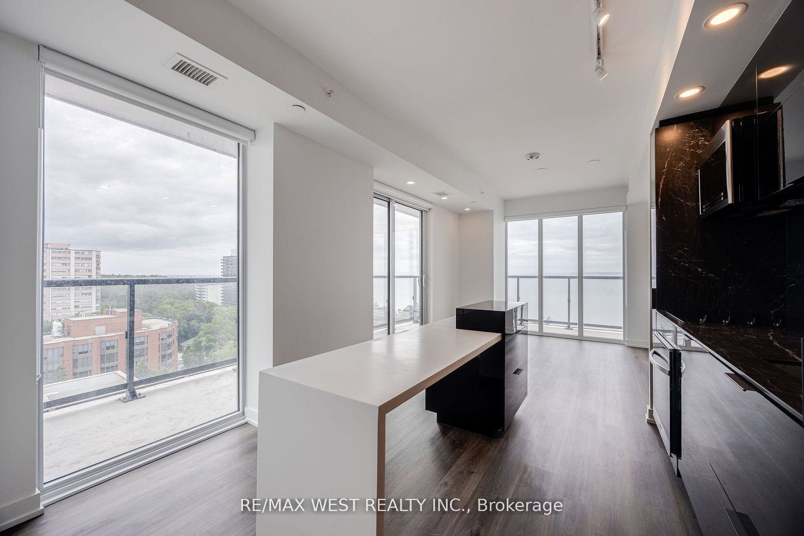 370-martha-street-burlington-ontario-w12595212