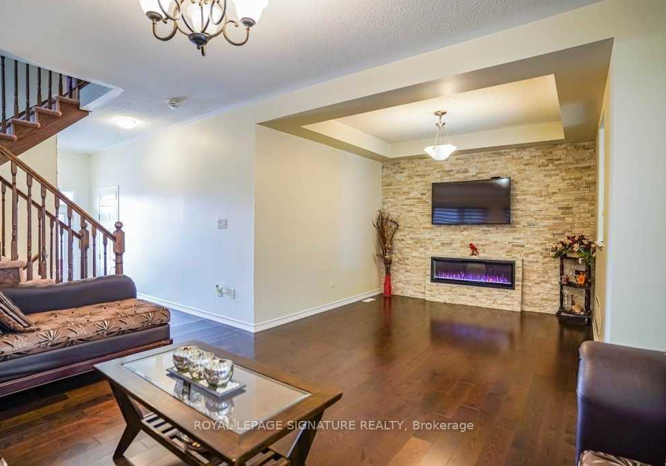 171-buick-boulevard-brampton-ontario-w12595318