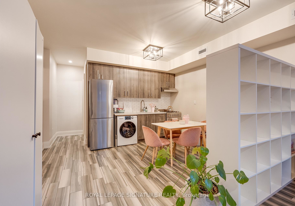 398-westmoreland-avenue-n-toronto-ontario-w12595388