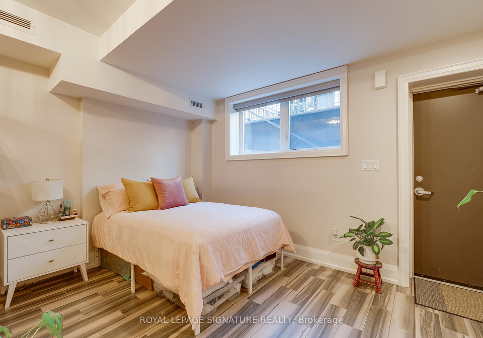 398-westmoreland-avenue-n-toronto-ontario-w12595388