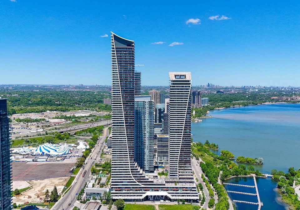30-shore-breeze-drive-etobicoke-ontario-w12595560