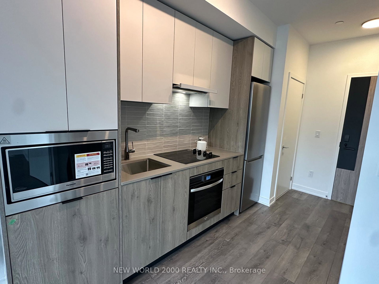 1007-the-queensway-etobicoke-ontario-w12595580