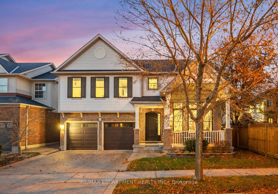 1351-mcguffin-gate-milton-ontario-w12595670