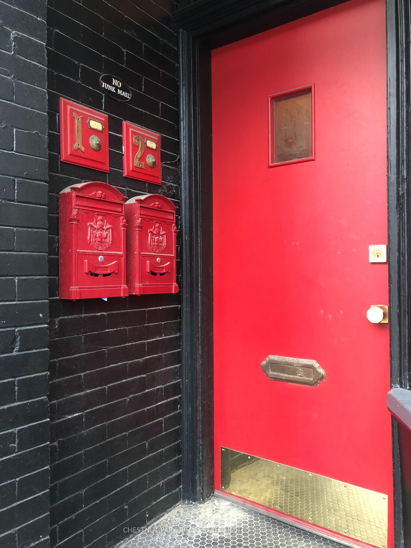 476-roncesvalles-avenue-toronto-ontario-w12595768