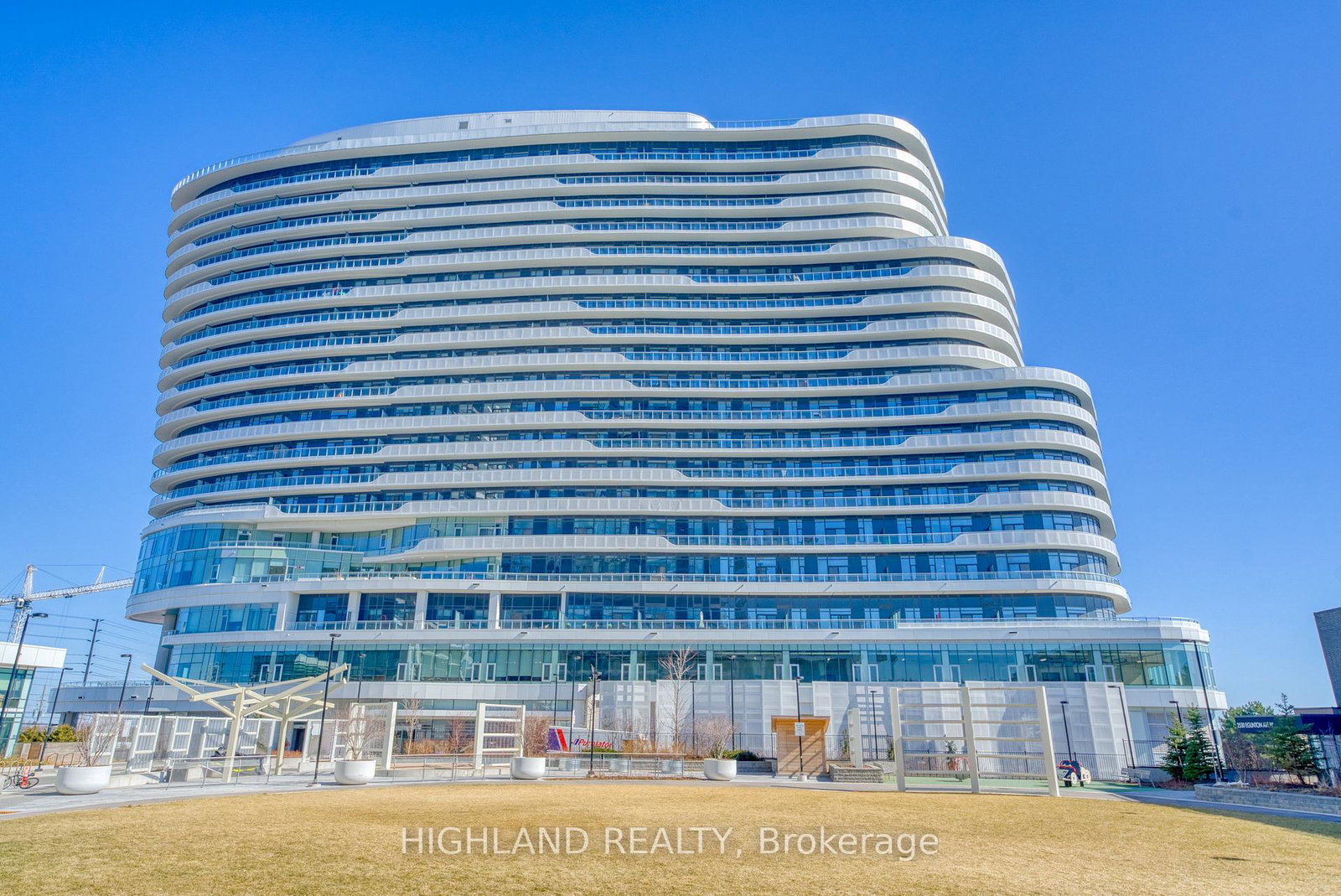 2520-eglinton-avenue-w-mississauga-ontario-w12596356