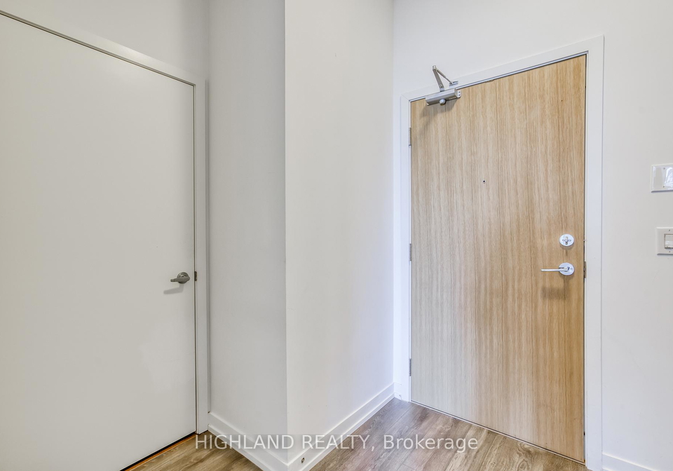 2520-eglinton-avenue-w-mississauga-ontario-w12596356