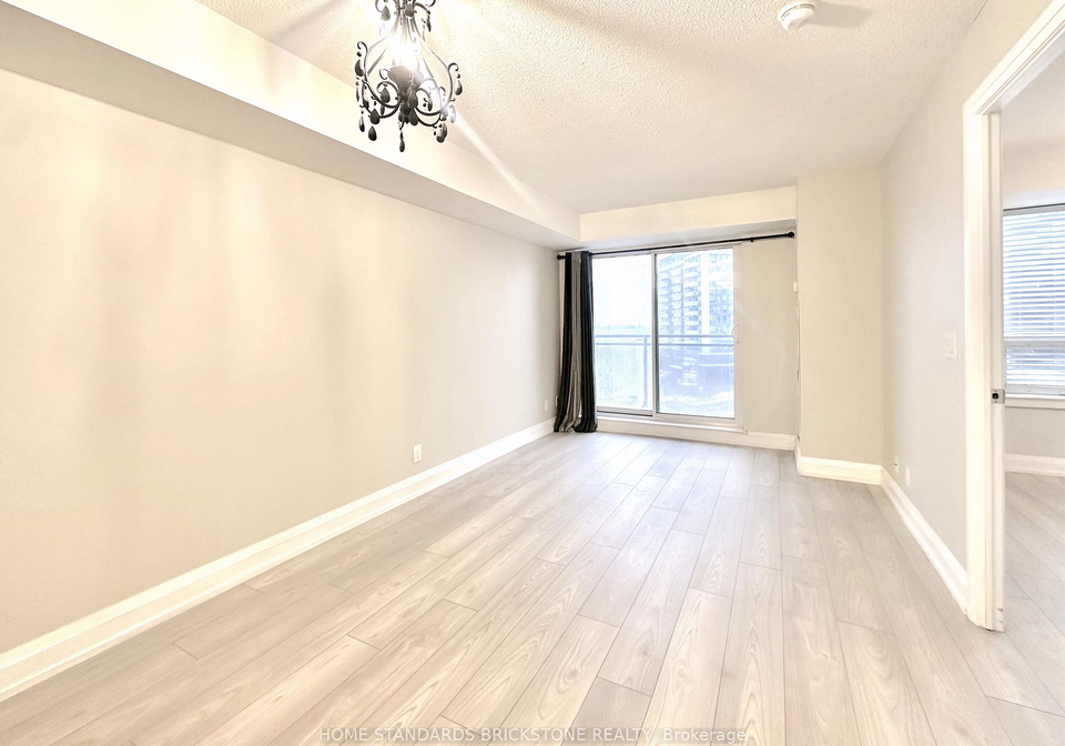 1070-sheppard-avenue-w-york-ontario-w12596504