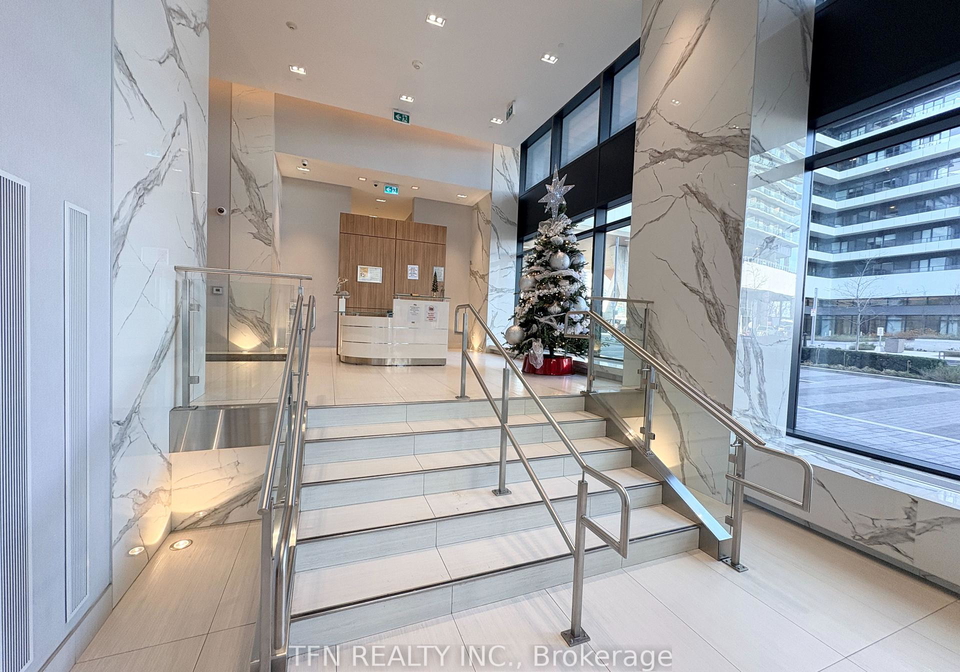 20-shore-breeze-drive-etobicoke-ontario-w12596754