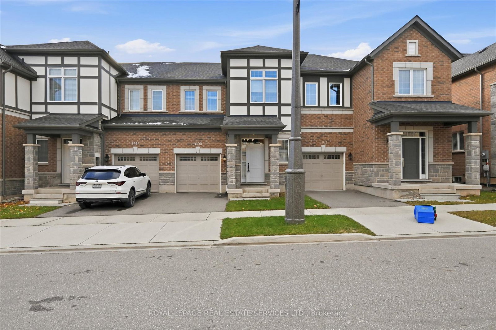 3300-jacob-way-oakville-ontario-w12596800